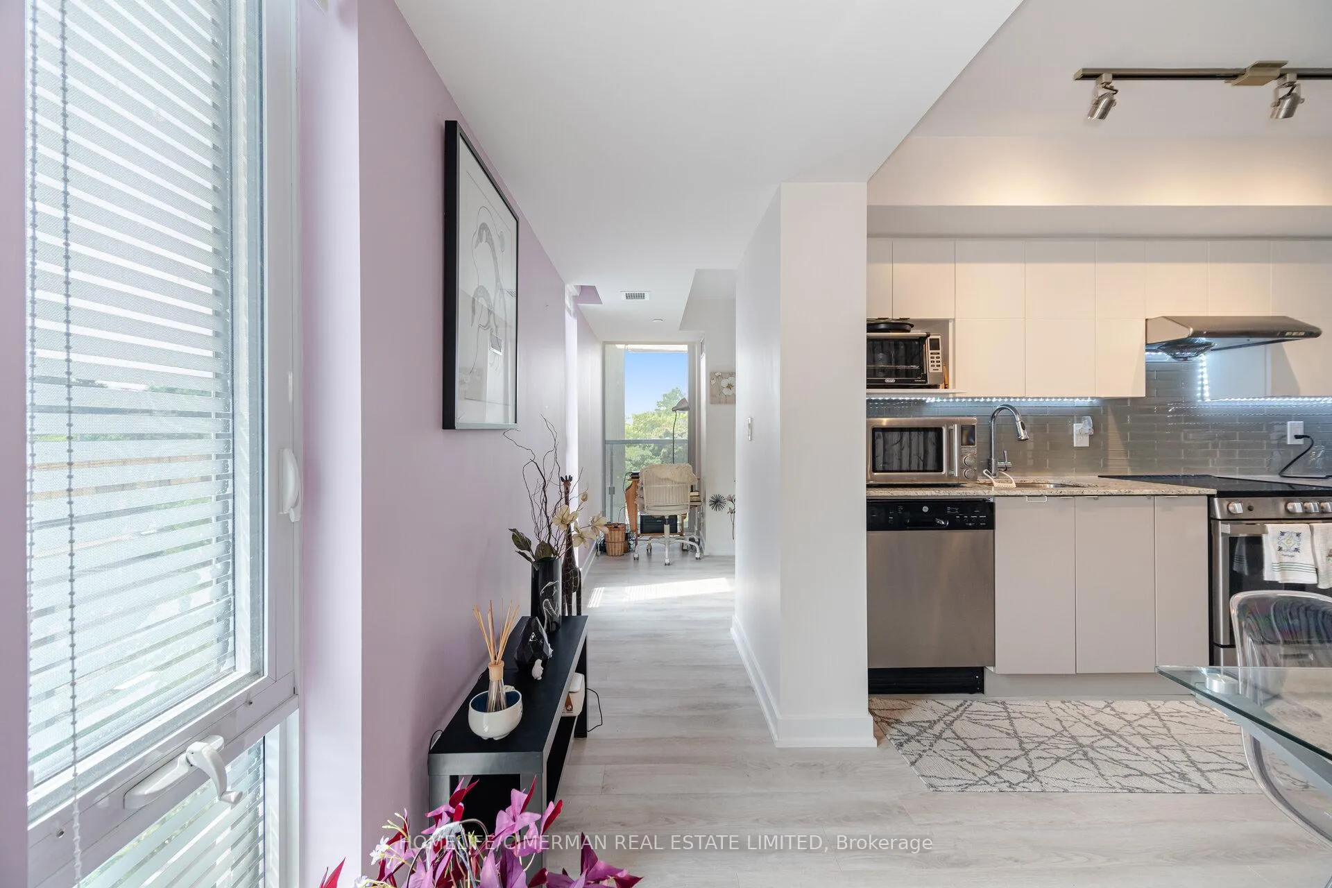 Photo 24 of Unit 405, 120 Varna Drive, Toronto, Englemount-Lawrence — HOMEH