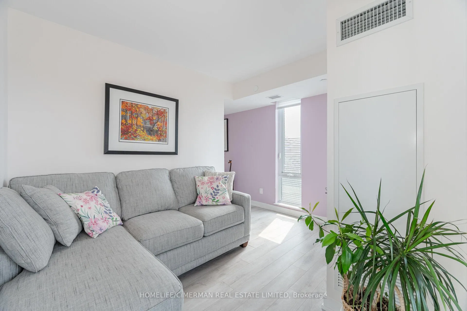 Photo 27 of Unit 405, 120 Varna Drive, Toronto, Englemount-Lawrence — HOMEH