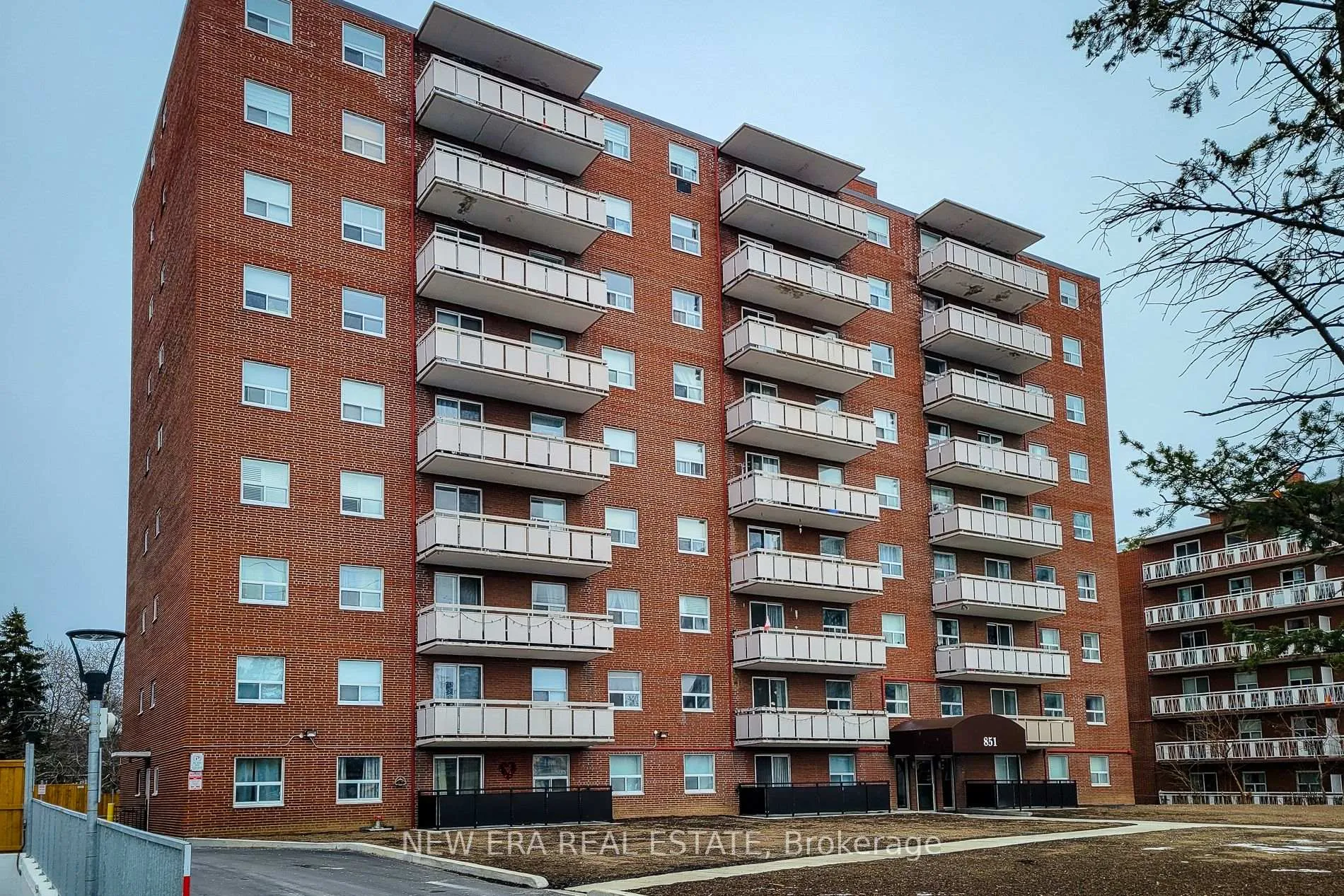 Front of Unit 505, 851 Queenston Road