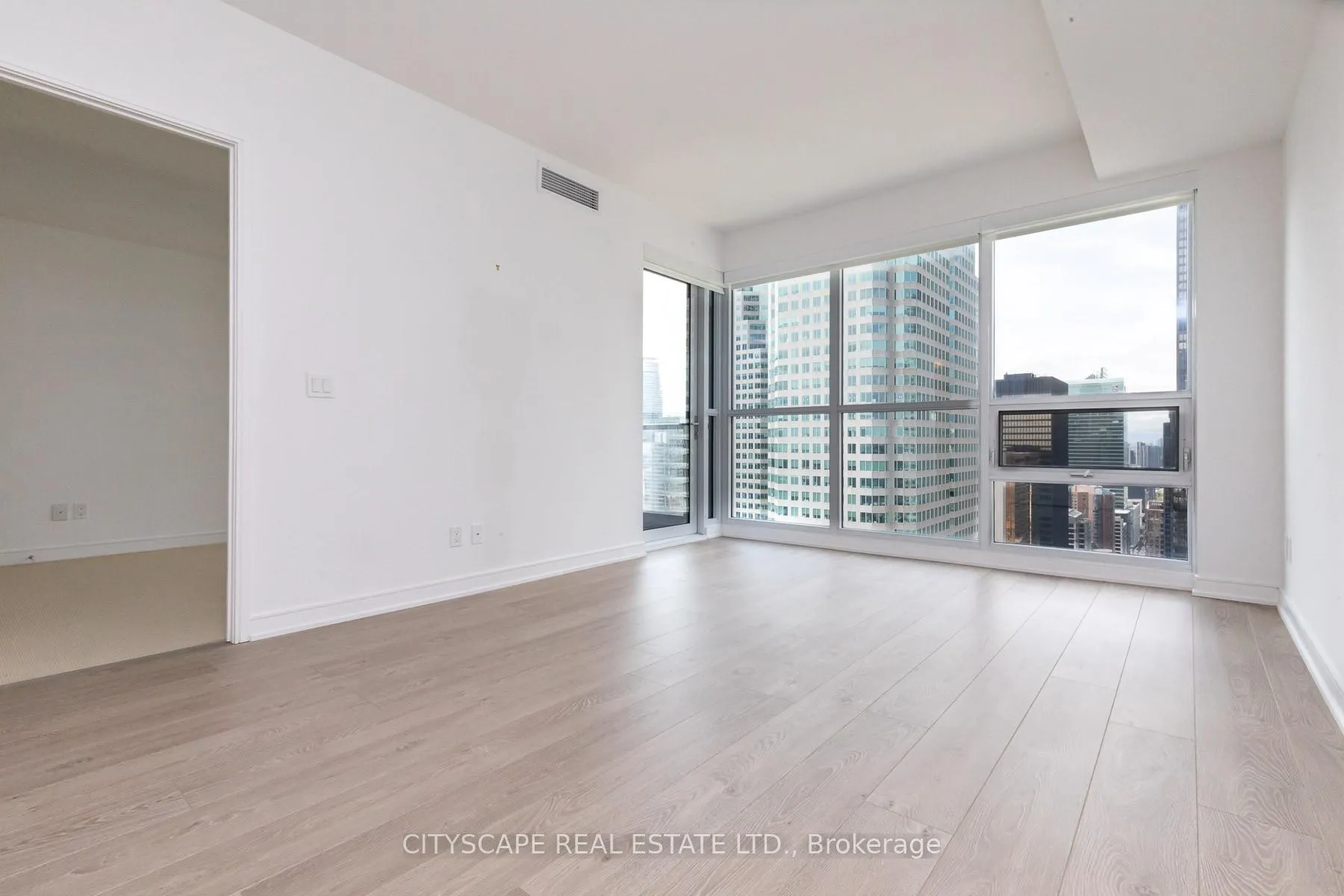 Photo 3 of Unit 3310, 88 Scott Street, Toronto, Church-Yonge Corridor — HOMEH