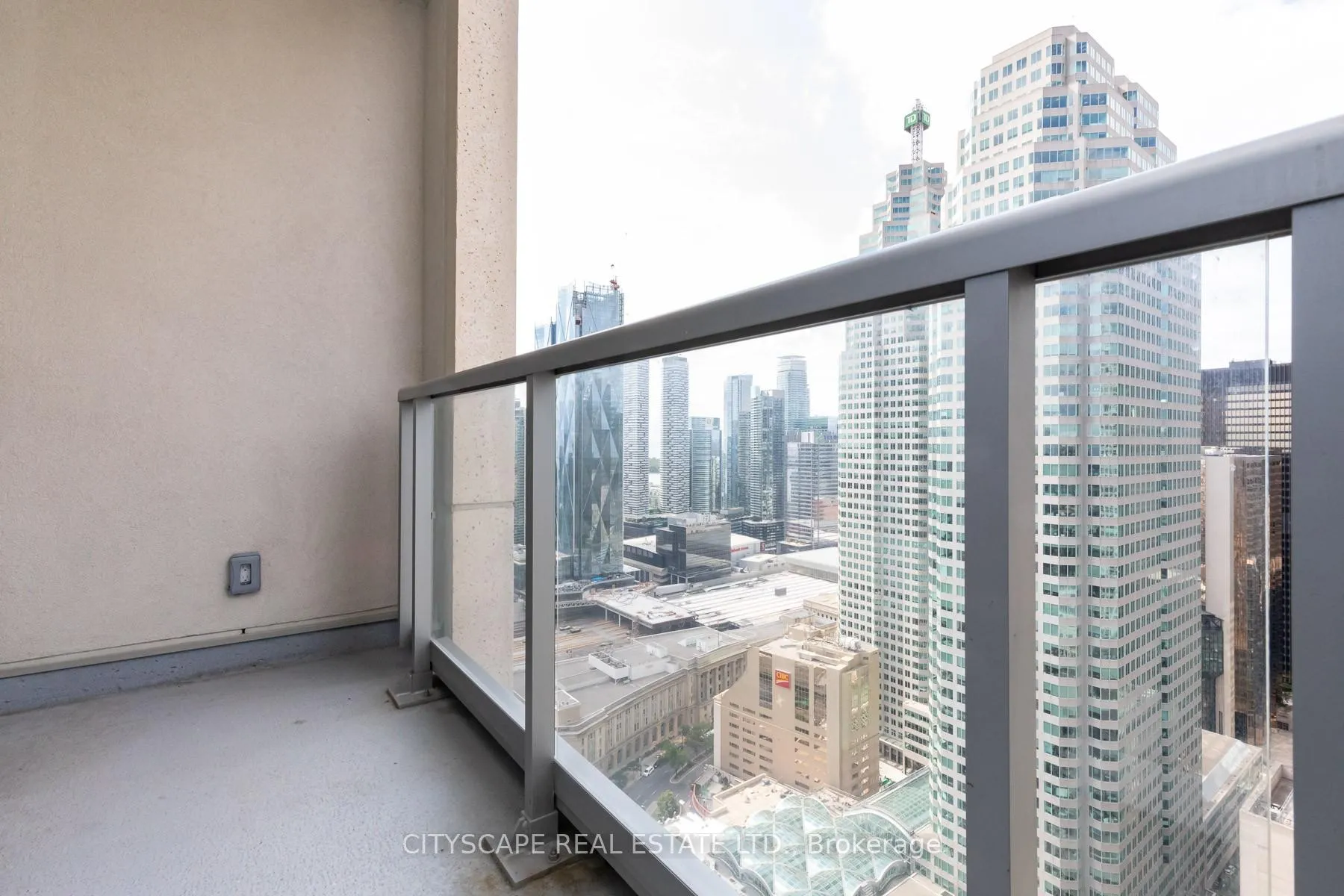 Photo 10 of Unit 3310, 88 Scott Street, Toronto, Church-Yonge Corridor — HOMEH
