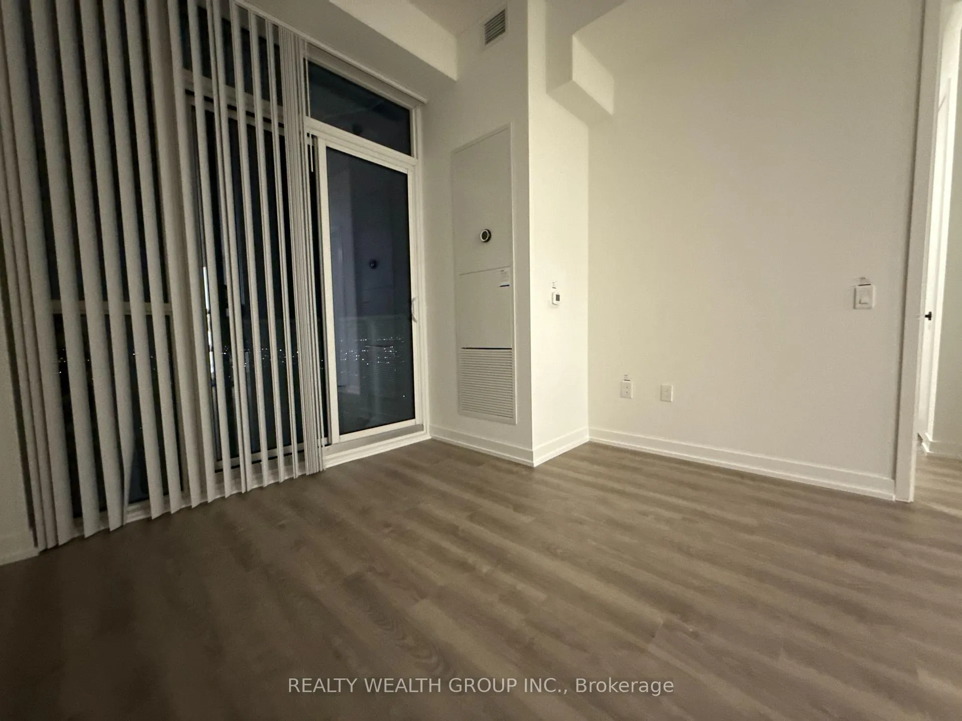 Photo 4 of Unit 5306, 195 Commerce Street, Vaughan, Vaughan Corporate Centre — HOMEH