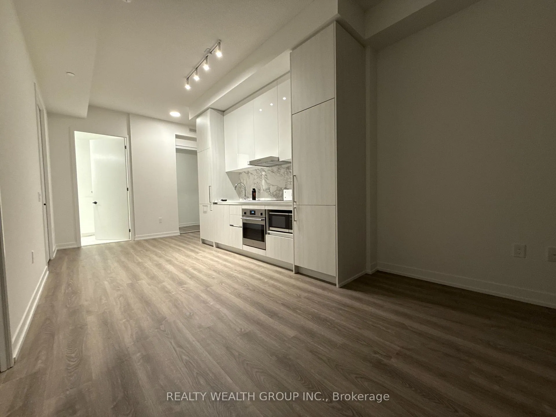 Photo 8 of Unit 5306, 195 Commerce Street, Vaughan, Vaughan Corporate Centre — HOMEH