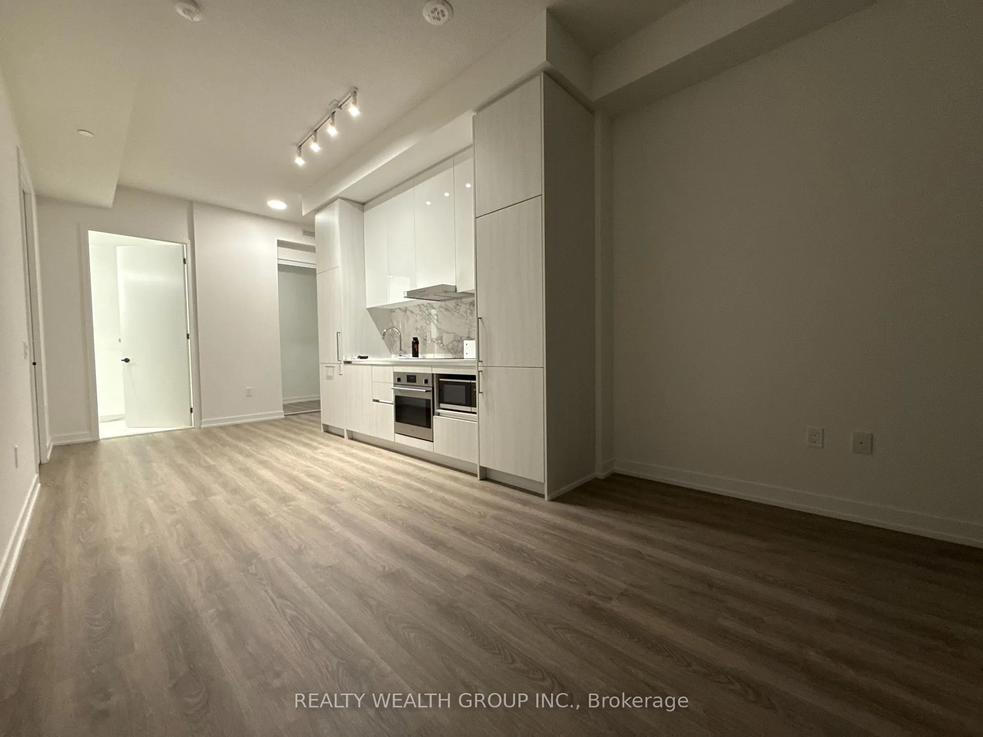 Photo 9 of Unit 5306, 195 Commerce Street, Vaughan, Vaughan Corporate Centre — HOMEH