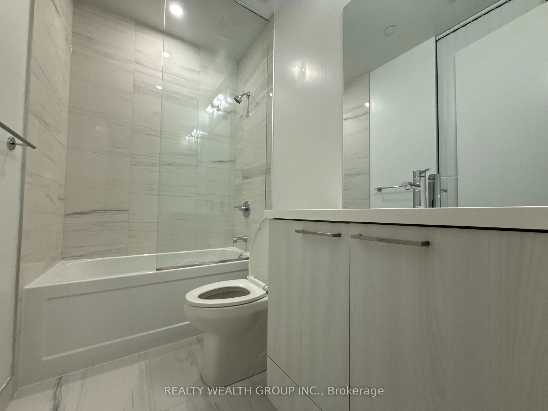 Photo 19 of Unit 5306, 195 Commerce Street, Vaughan, Vaughan Corporate Centre — HOMEH