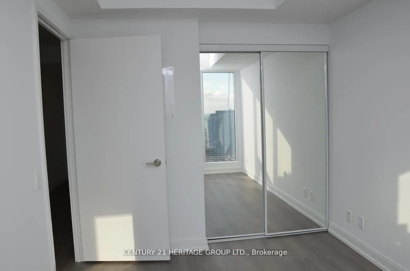 Photo 7 of Unit 2607, 181 Dundas Street E, Toronto, Church-Yonge Corridor — HOMEH