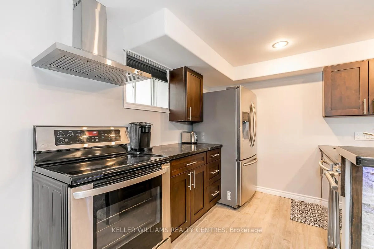 Photo 3 of 1381 Hunter Street, Innisfil, Alcona — HOMEH