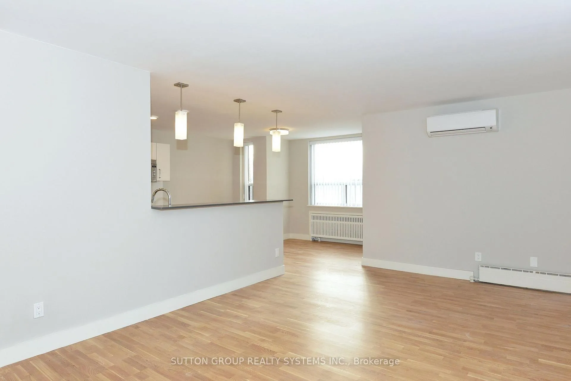 Photo 3 of Unit 404, 2400 Bathurst Street, Toronto, Forest Hill North — HOMEH