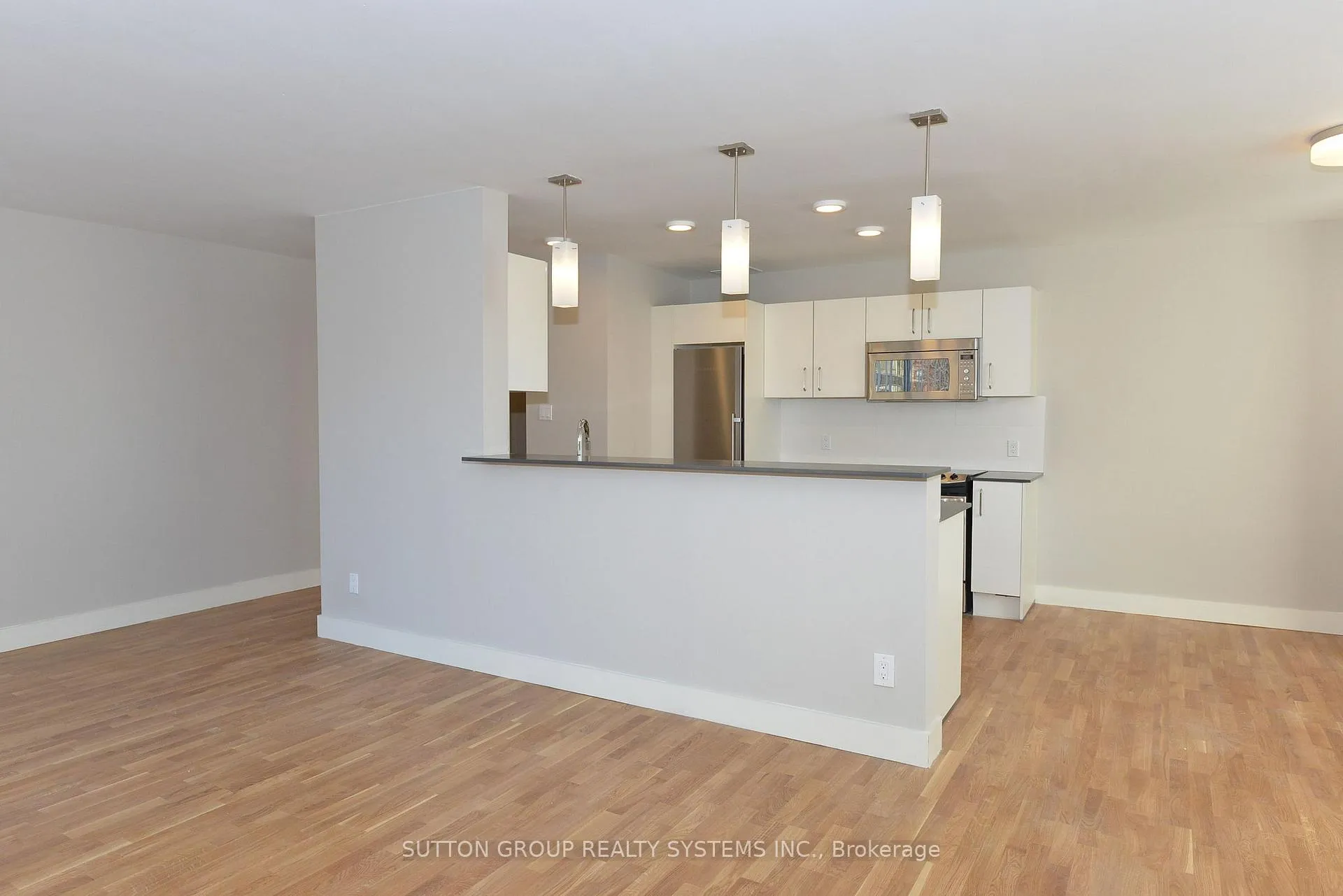 Photo 6 of Unit 404, 2400 Bathurst Street, Toronto, Forest Hill North — HOMEH