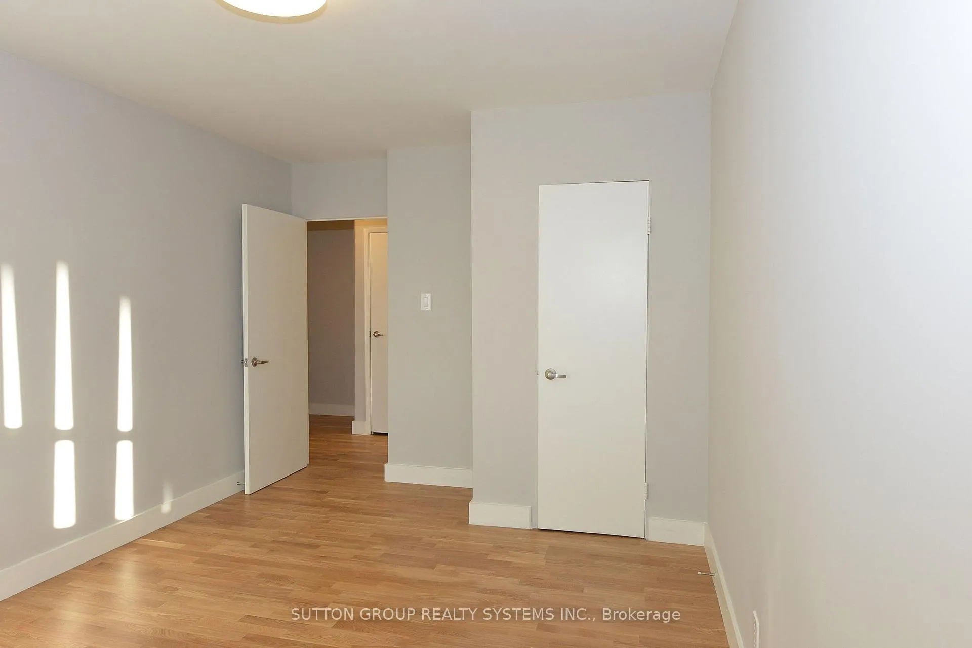 Photo 9 of Unit 404, 2400 Bathurst Street, Toronto, Forest Hill North — HOMEH