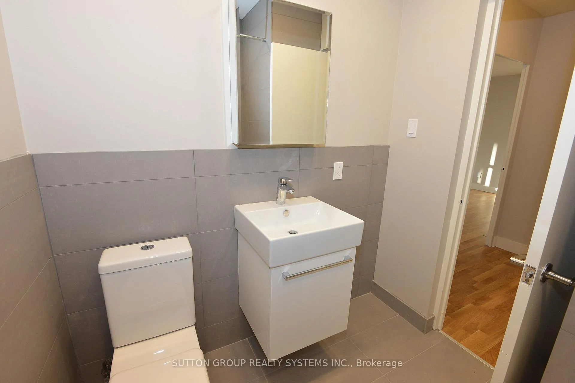 Photo 13 of Unit 404, 2400 Bathurst Street, Toronto, Forest Hill North — HOMEH