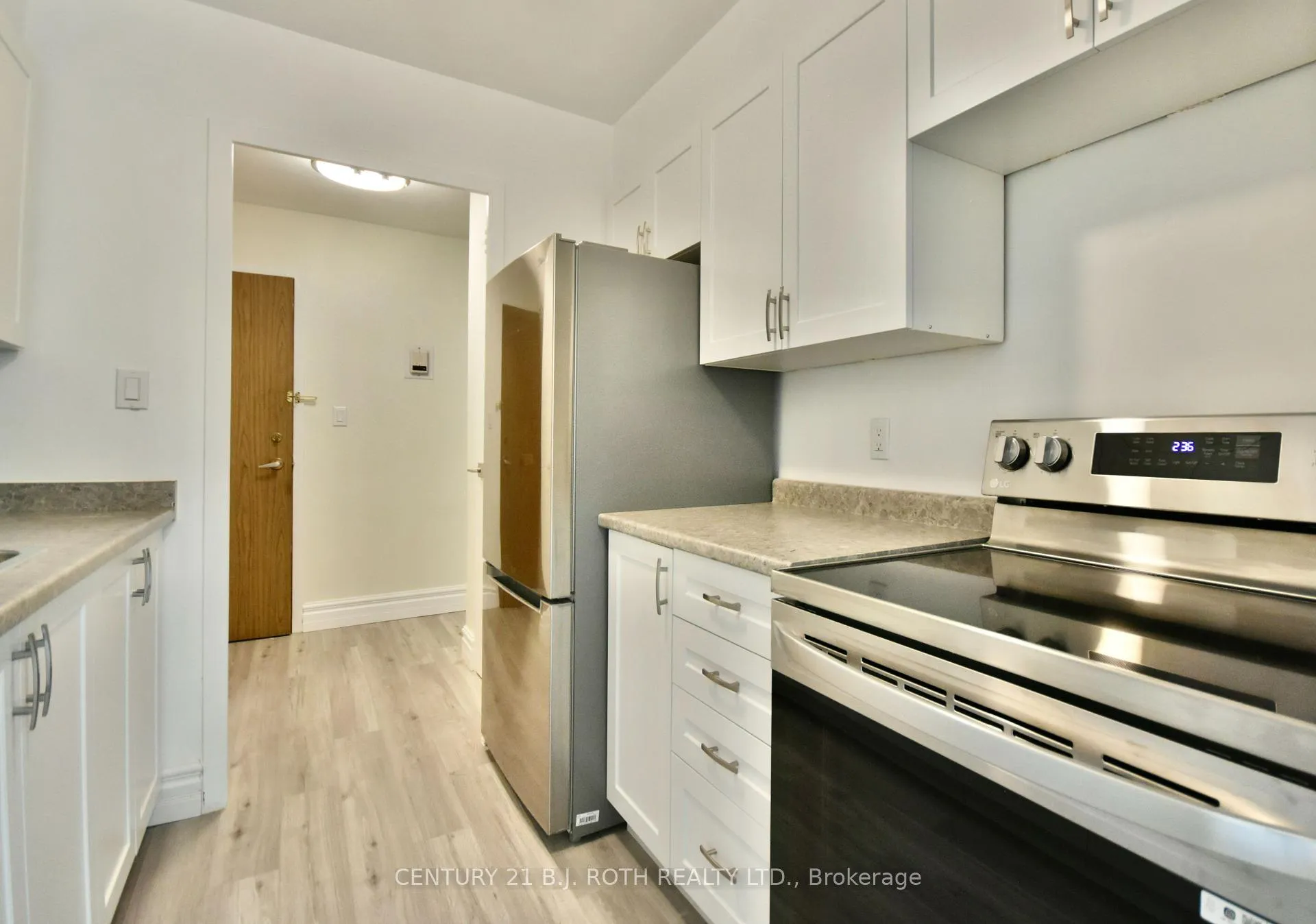 Photo 9 of Unit 21, 2 Grove Street E, Barrie, Wellington — HOMEH