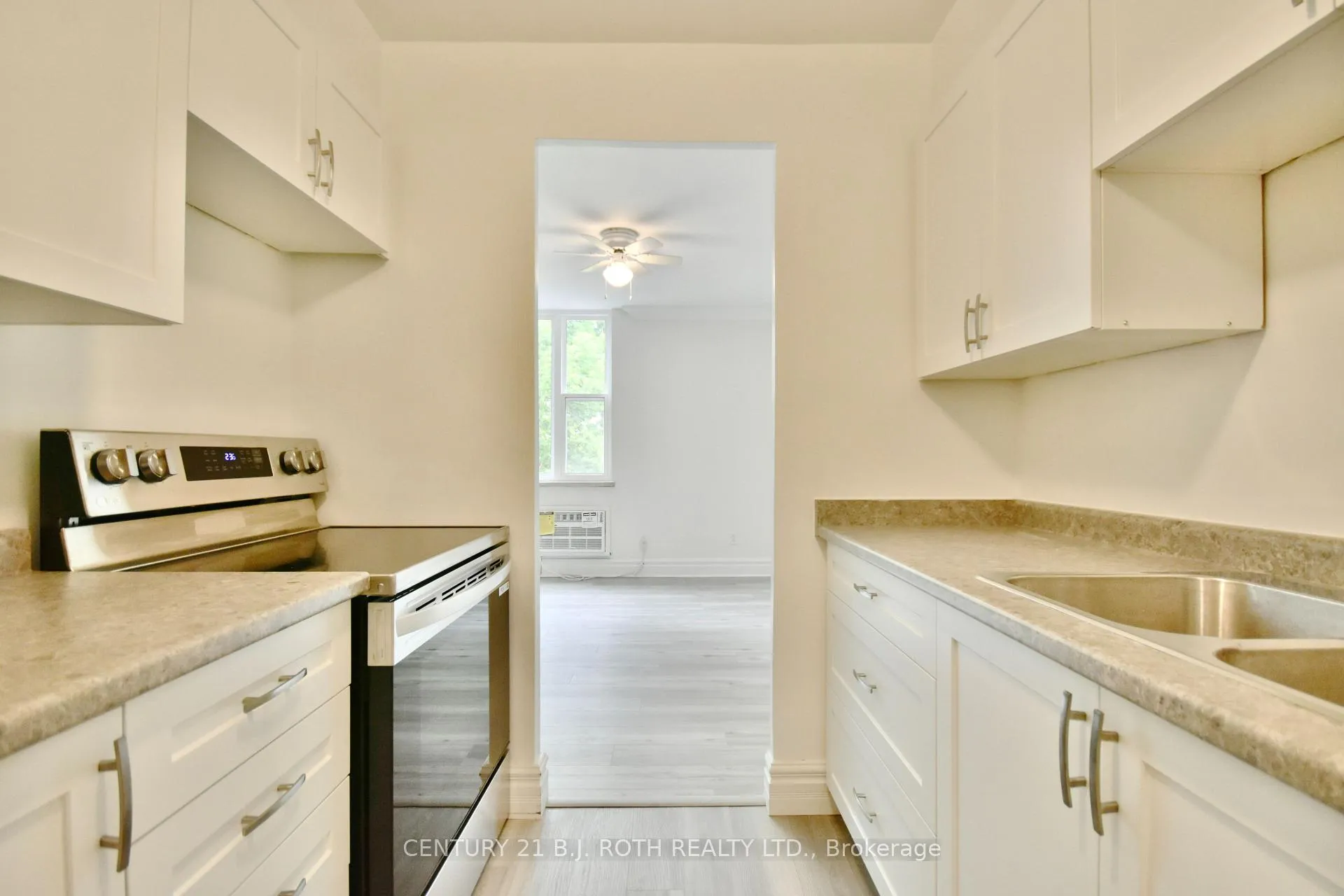 Photo 11 of Unit 21, 2 Grove Street E, Barrie, Wellington — HOMEH