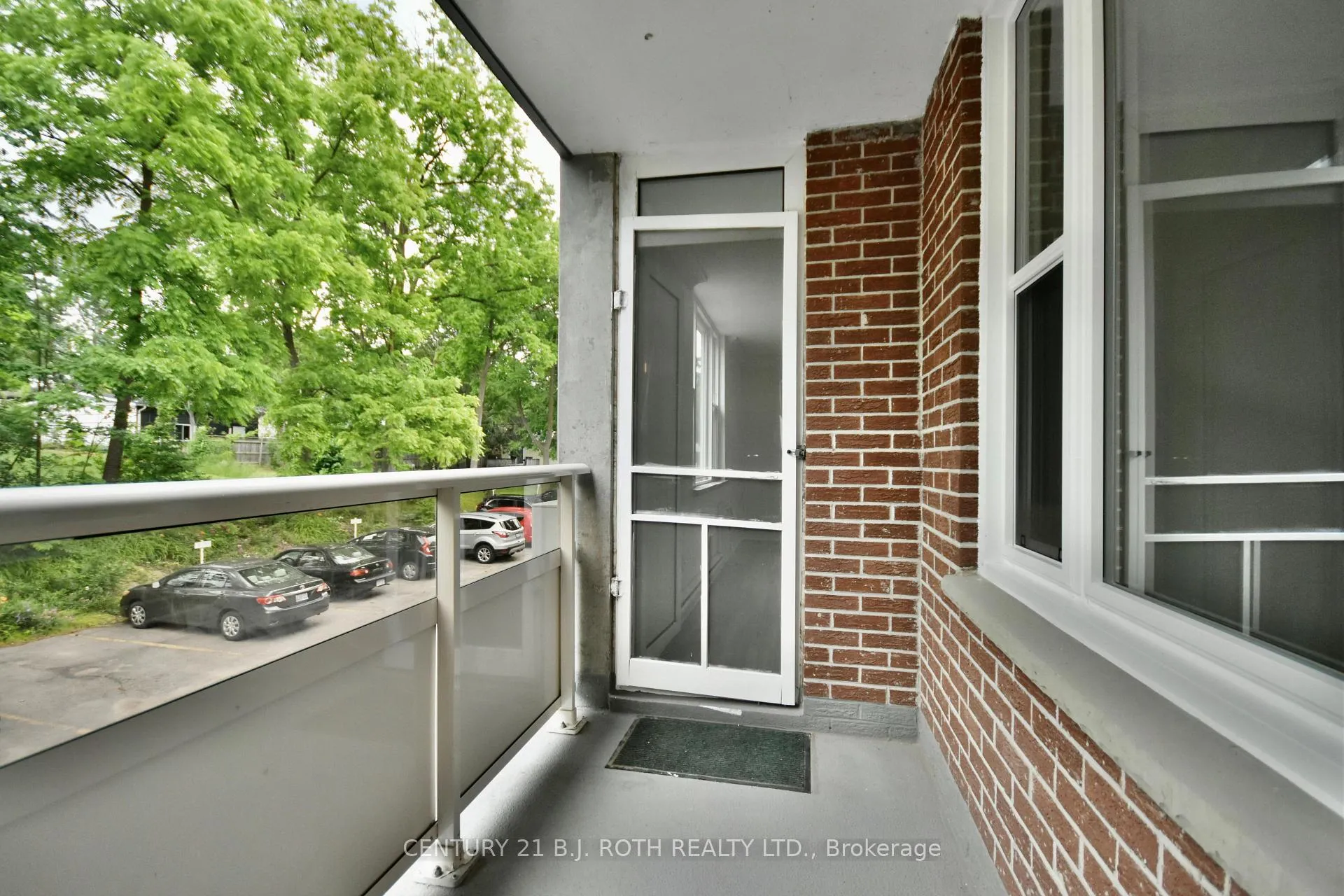 Photo 15 of Unit 21, 2 Grove Street E, Barrie, Wellington — HOMEH