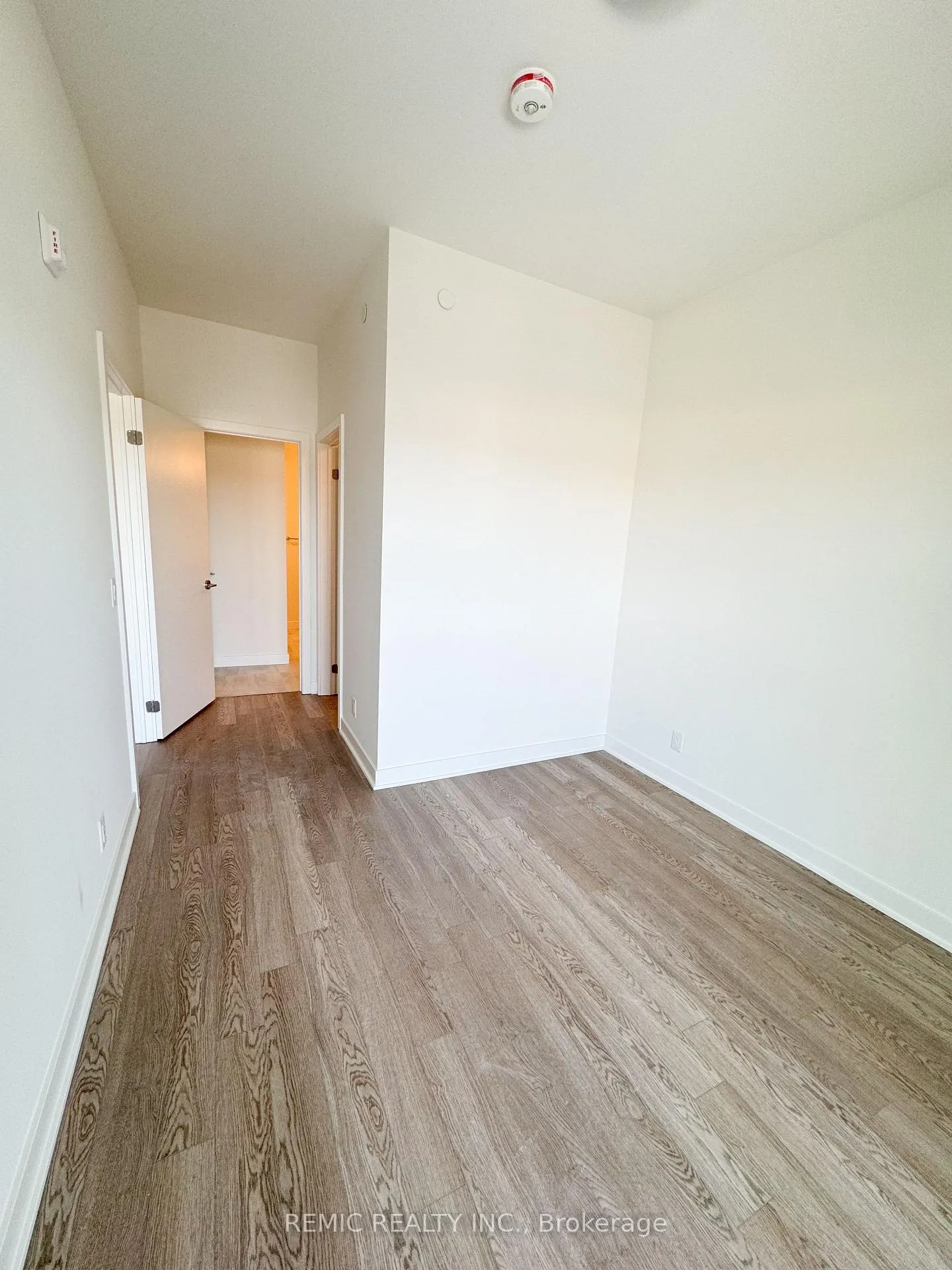 Photo 6 of 51 Clarington Boulevard, Clarington, Bowmanville — HOMEH