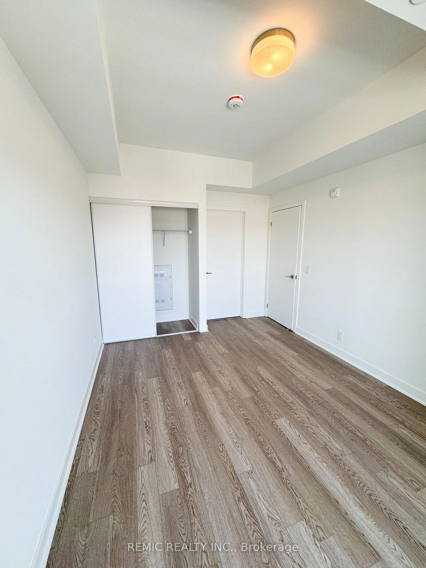 Photo 12 of 51 Clarington Boulevard, Clarington, Bowmanville — HOMEH