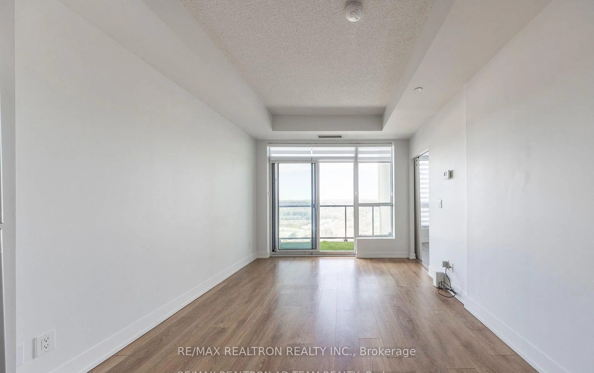 Photo 9 of Unit 2201, 1255 Bayly Street, Pickering, Bay Ridges — HOMEH