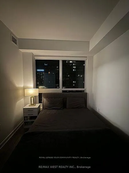 Photo 5 of Unit 2411, 395 Bloor Street, Toronto, North St. James Town — HOMEH