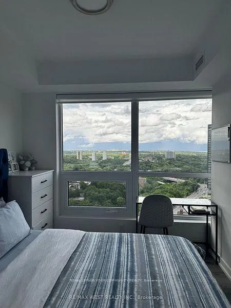 Photo 12 of Unit 2411, 395 Bloor Street, Toronto, North St. James Town — HOMEH