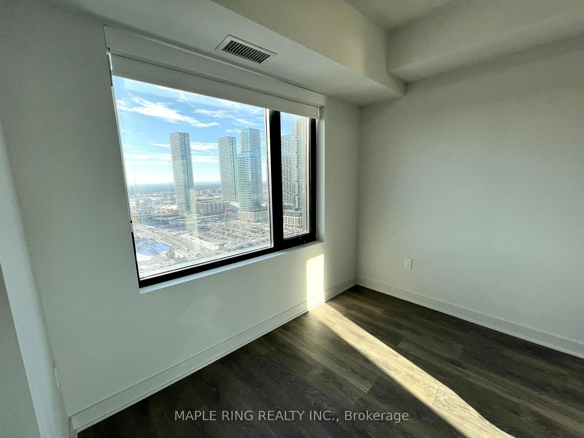 Photo 9 of Unit 2301, 2920 Highway 7 Road, Vaughan, Concord — HOMEH