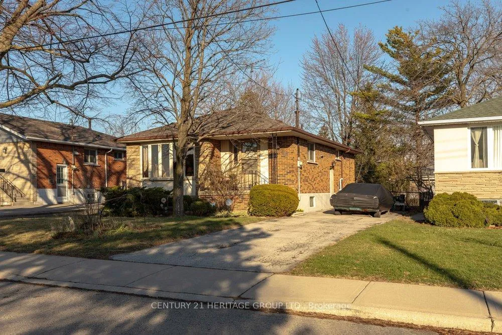 Photo 2 of 98 Cameo Avenue, Hamilton, Macassa — HOMEH