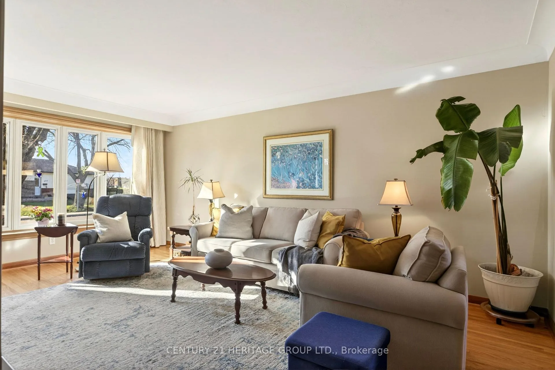 Photo 8 of 98 Cameo Avenue, Hamilton, Macassa — HOMEH