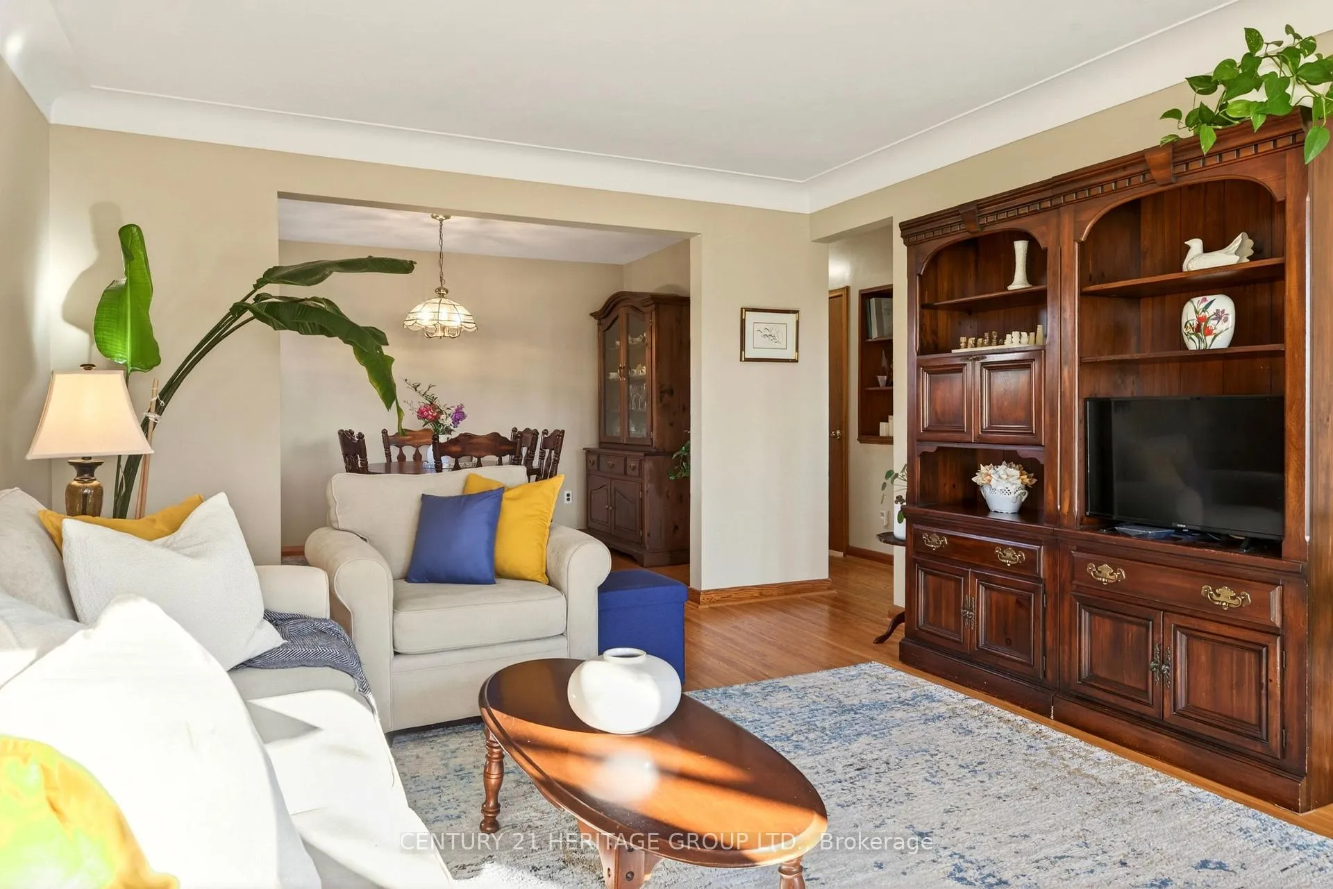 Photo 11 of 98 Cameo Avenue, Hamilton, Macassa — HOMEH