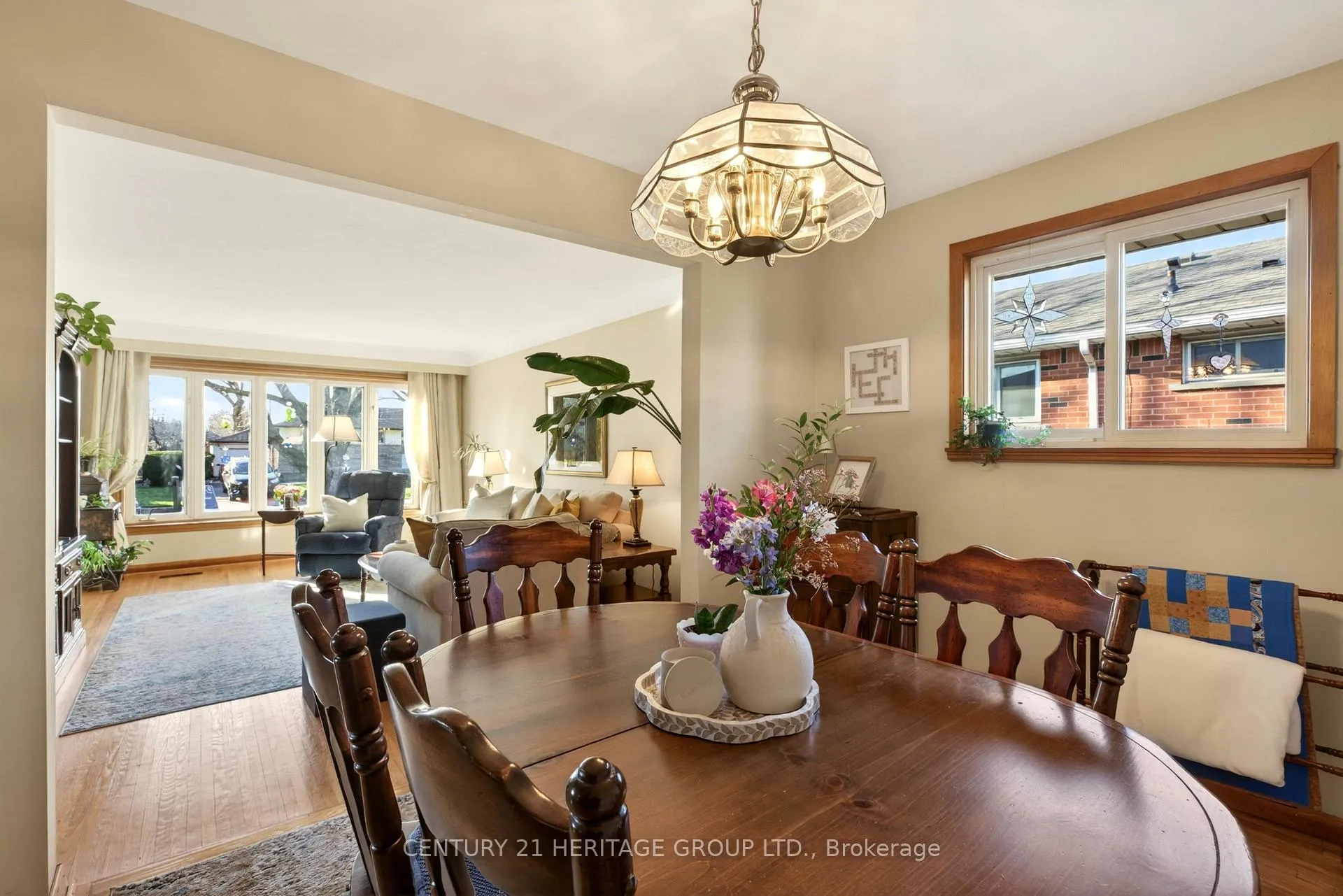 Photo 15 of 98 Cameo Avenue, Hamilton, Macassa — HOMEH