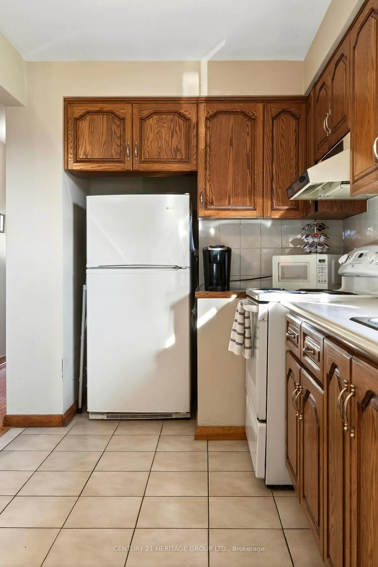 Photo 19 of 98 Cameo Avenue, Hamilton, Macassa — HOMEH