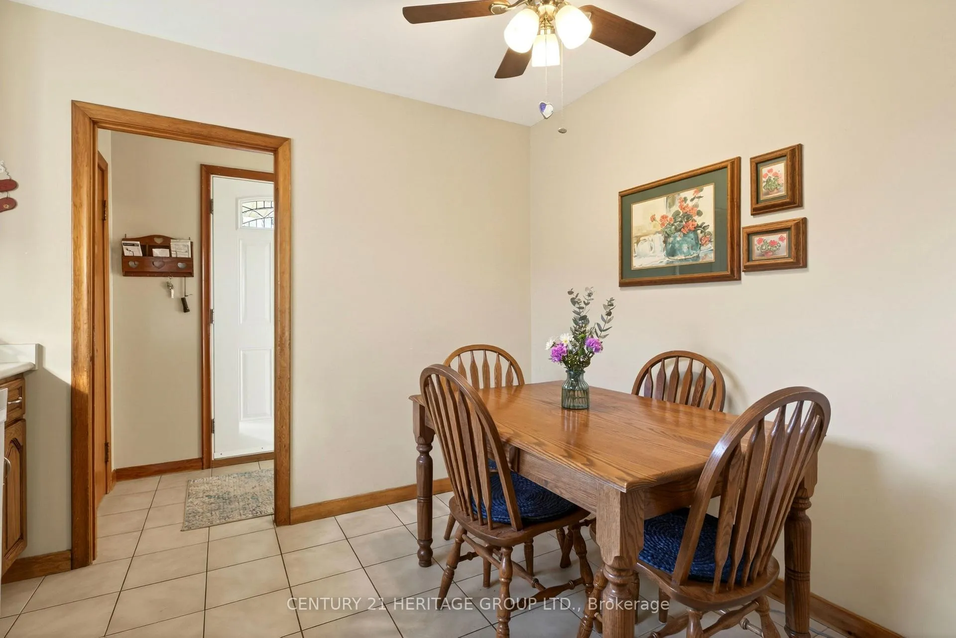 Photo 21 of 98 Cameo Avenue, Hamilton, Macassa — HOMEH