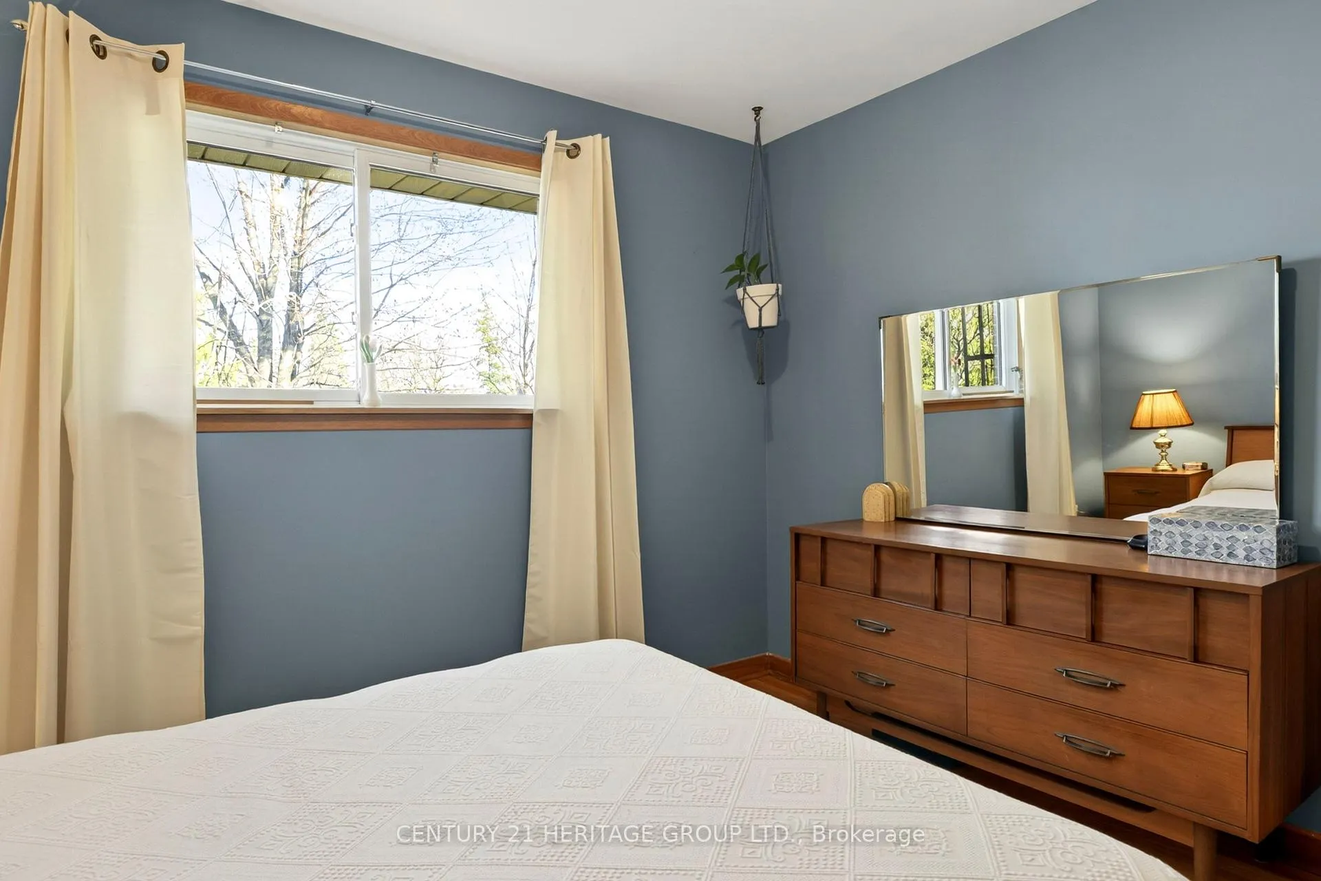 Photo 30 of 98 Cameo Avenue, Hamilton, Macassa — HOMEH
