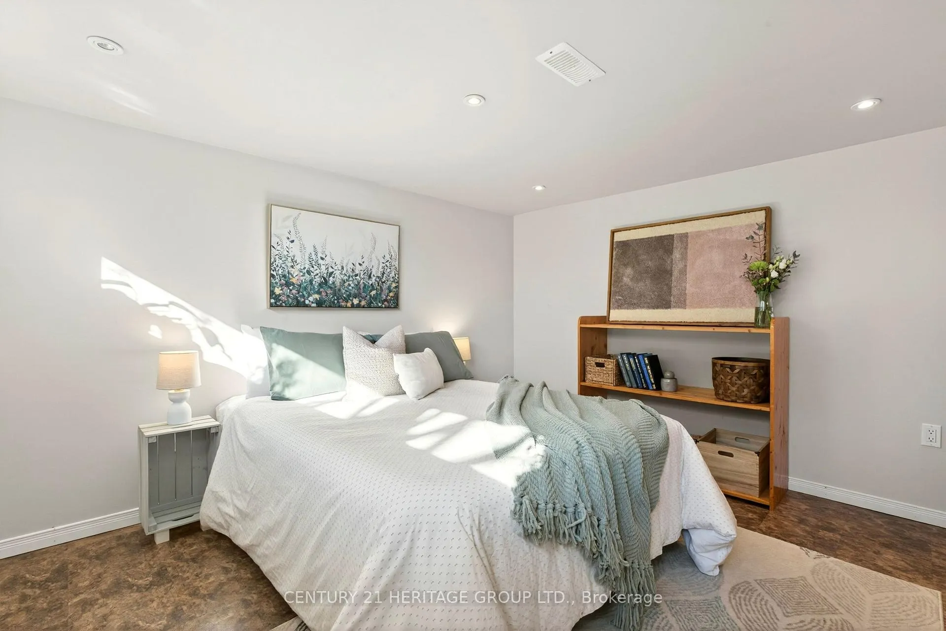 Photo 44 of 98 Cameo Avenue, Hamilton, Macassa — HOMEH