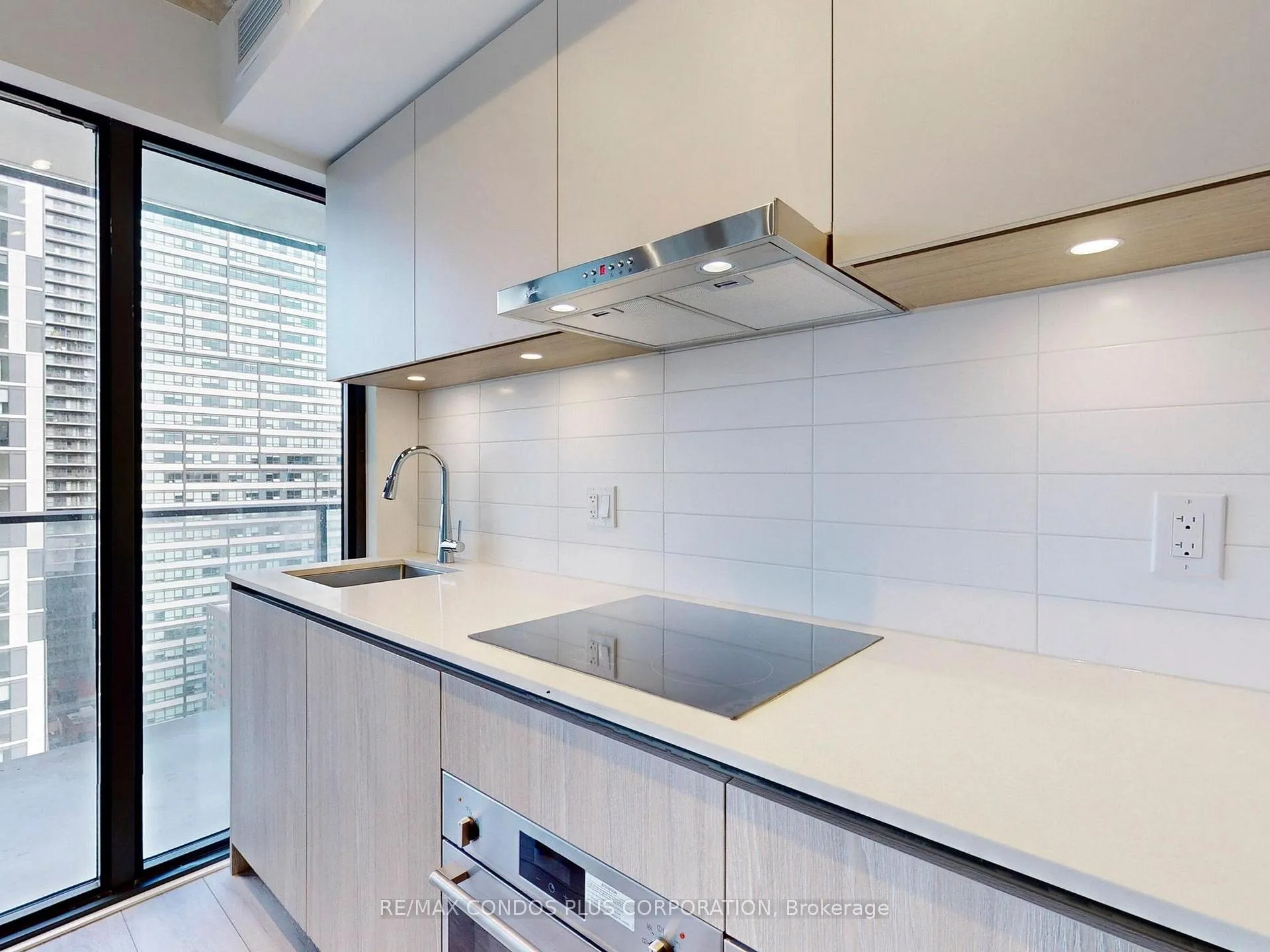 Photo 9 of Unit 1704, 47 Mutual Street, Toronto, Church-Yonge Corridor — HOMEH