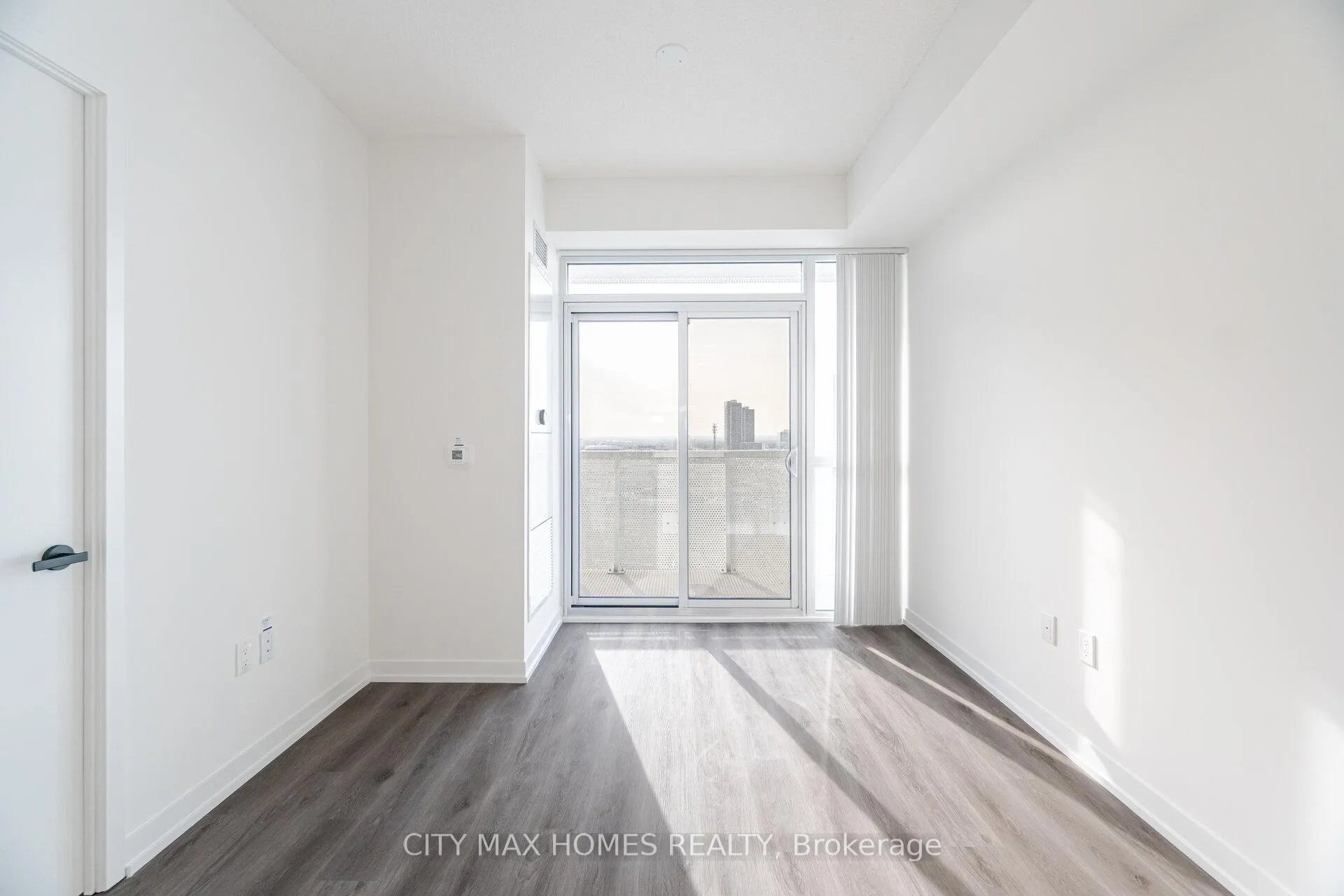 Photo 13 of Unit 1008, 225 Commerce St Street, Vaughan, Vaughan Corporate Centre — HOMEH
