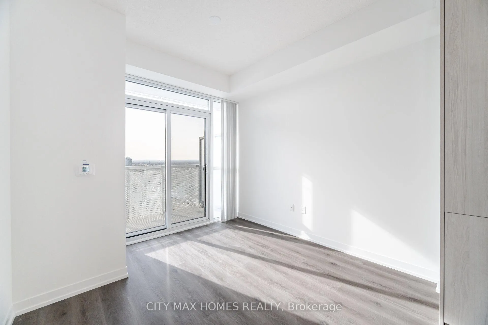 Photo 14 of Unit 1008, 225 Commerce St Street, Vaughan, Vaughan Corporate Centre — HOMEH