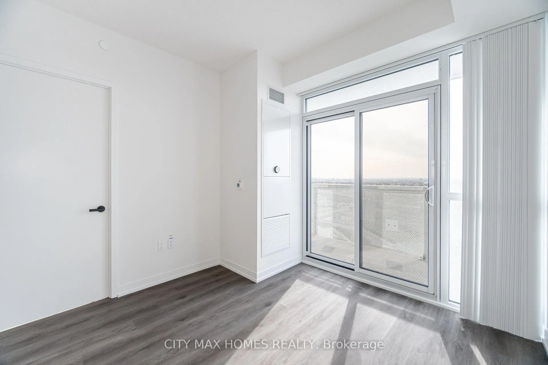 Photo 15 of Unit 1008, 225 Commerce St Street, Vaughan, Vaughan Corporate Centre — HOMEH