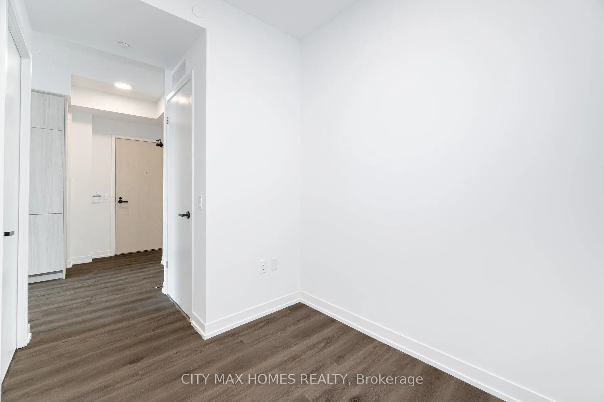 Photo 22 of Unit 1008, 225 Commerce St Street, Vaughan, Vaughan Corporate Centre — HOMEH