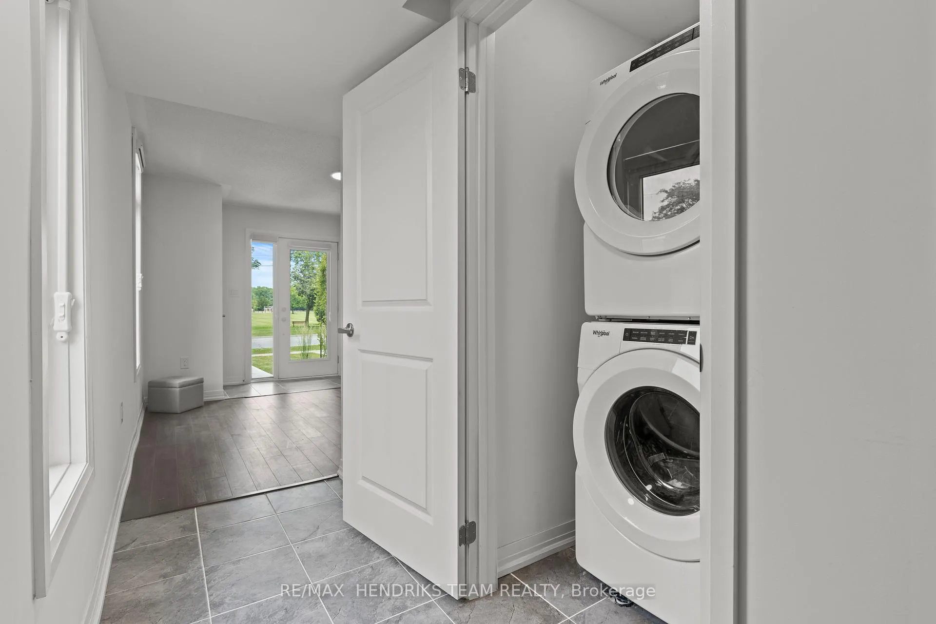 Photo 9 of 48 Sidney Rose Common, St. Catharines, Glendale/Glenridge — HOMEH