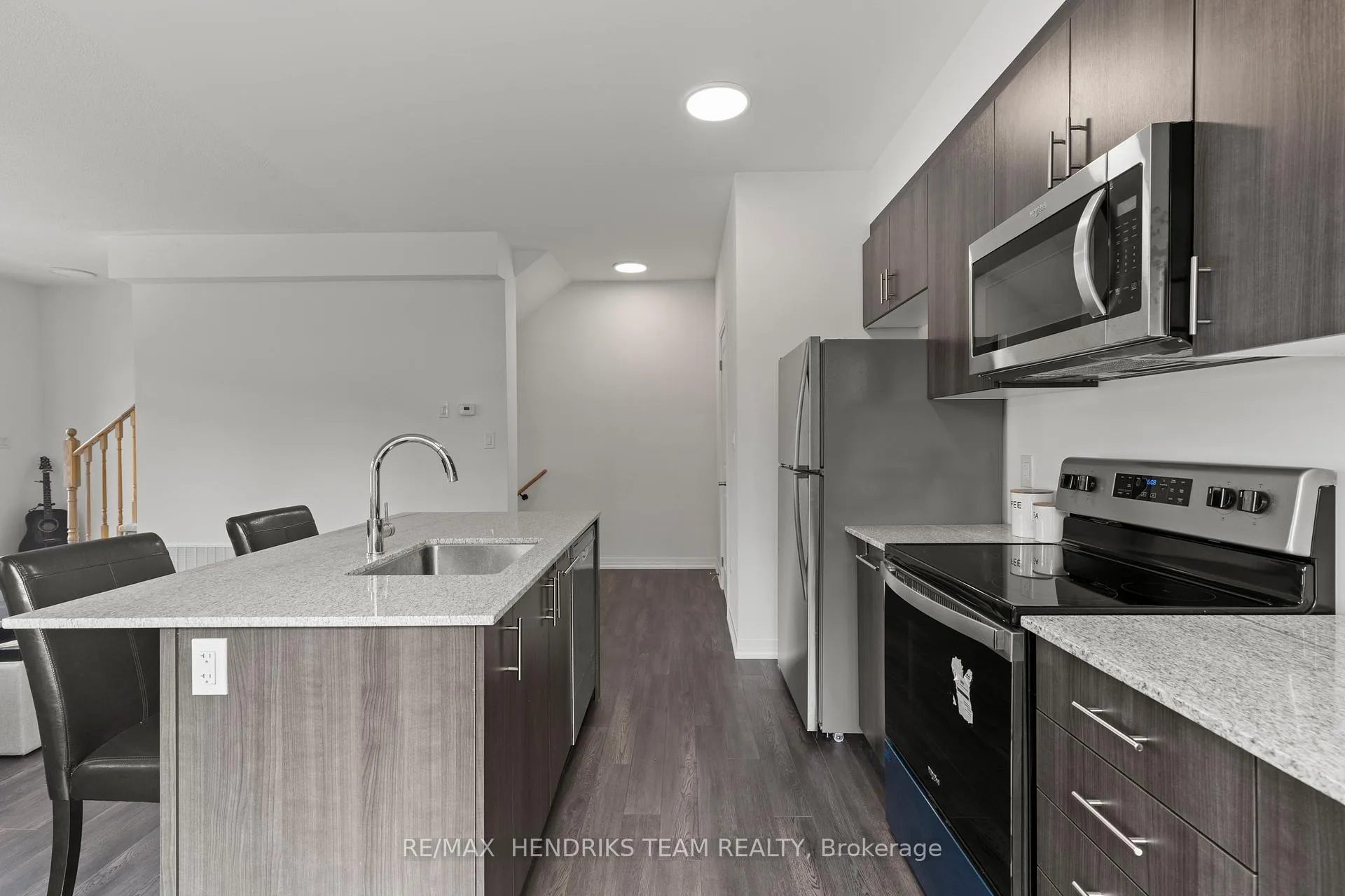 Photo 15 of 48 Sidney Rose Common, St. Catharines, Glendale/Glenridge — HOMEH