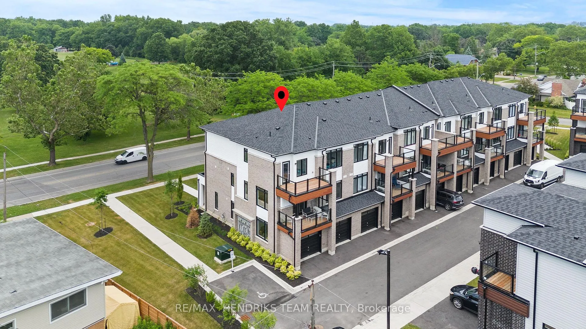 Photo 40 of 48 Sidney Rose Common, St. Catharines, Glendale/Glenridge — HOMEH