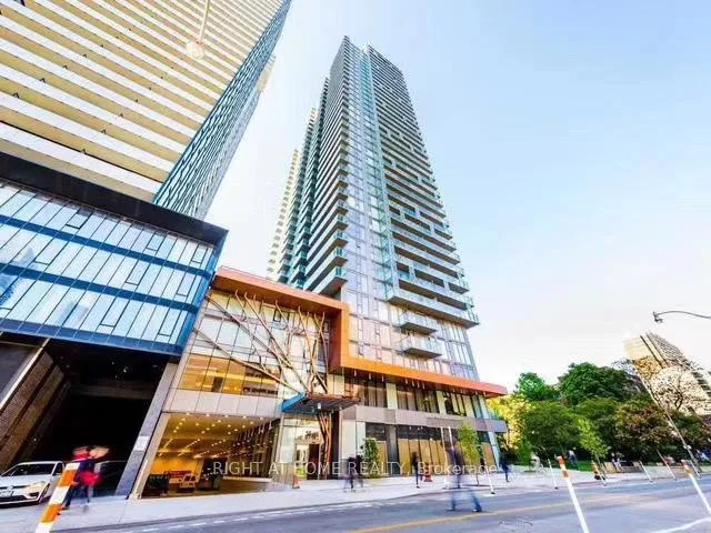 Front of Unit 710, 50 Wellesley Street E