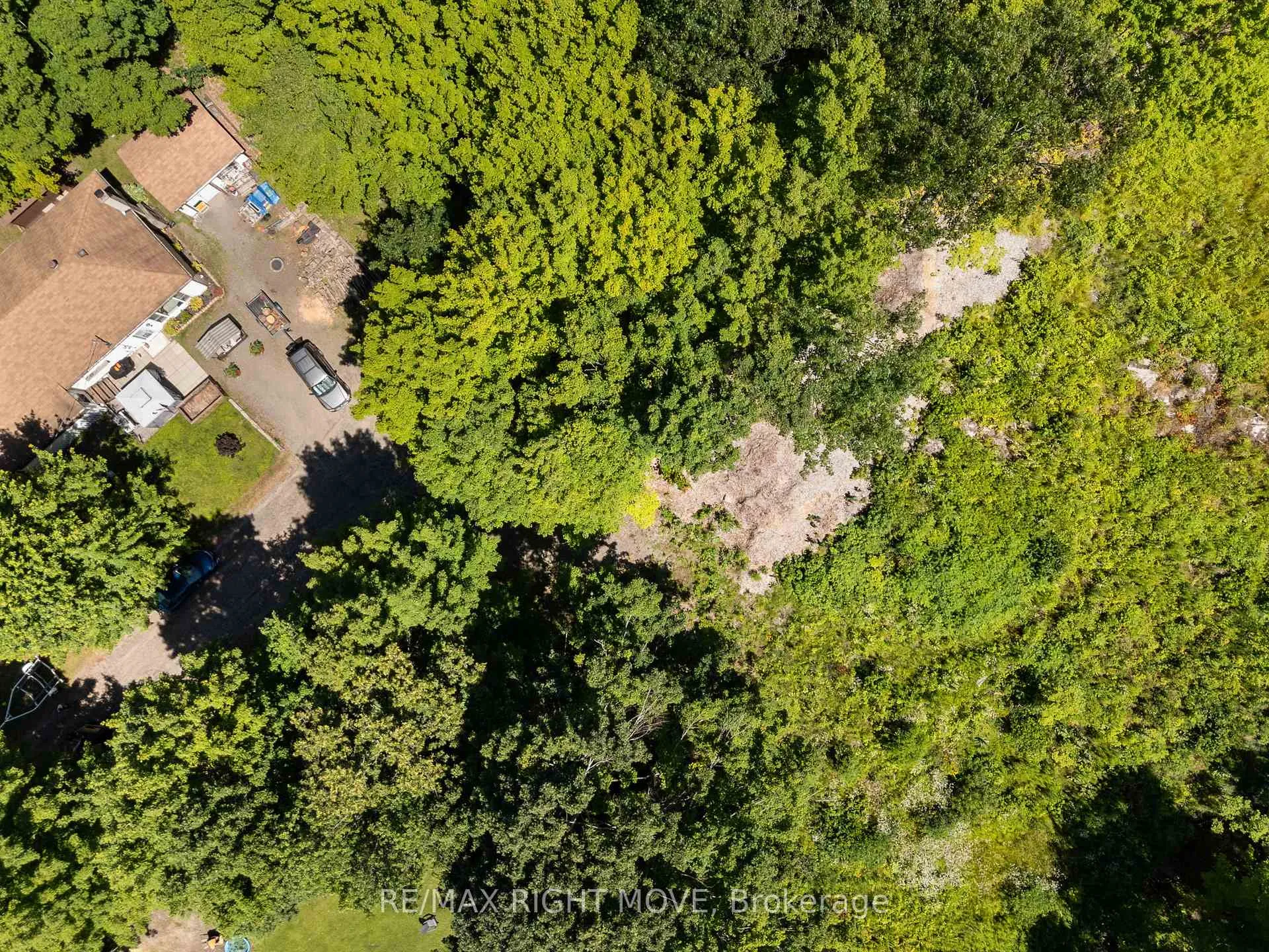 Photo 5 of 255 Pearl Drive, Gravenhurst, Muskoka (S) — HOMEH