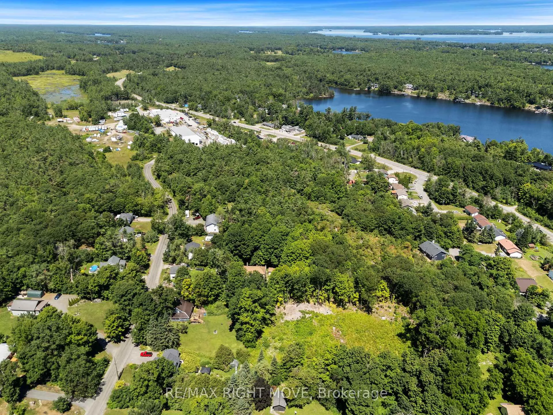 Photo 6 of 255 Pearl Drive, Gravenhurst, Muskoka (S) — HOMEH