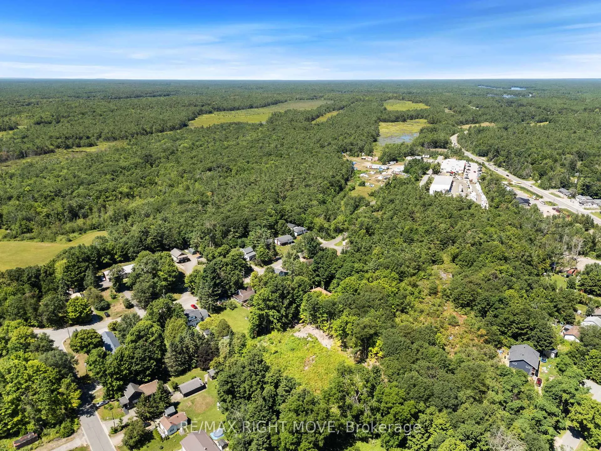 Photo 7 of 255 Pearl Drive, Gravenhurst, Muskoka (S) — HOMEH