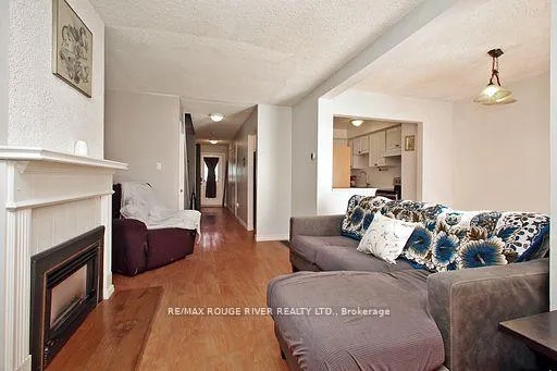 Photo 3 of Unit 15, 1330 Trowbridge Drive, Oshawa, Centennial — HOMEH