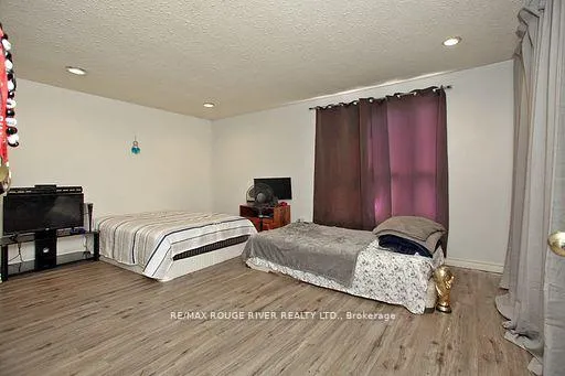 Photo 10 of Unit 15, 1330 Trowbridge Drive, Oshawa, Centennial — HOMEH
