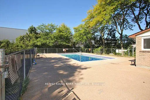 Photo 16 of Unit 15, 1330 Trowbridge Drive, Oshawa, Centennial — HOMEH