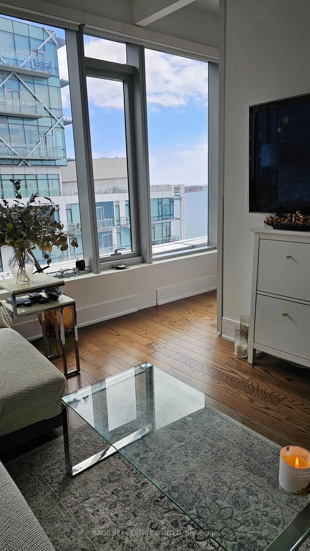Photo 6 of Unit 1114, 39 Queens Quay E, Toronto, Waterfront Communities — HOMEH