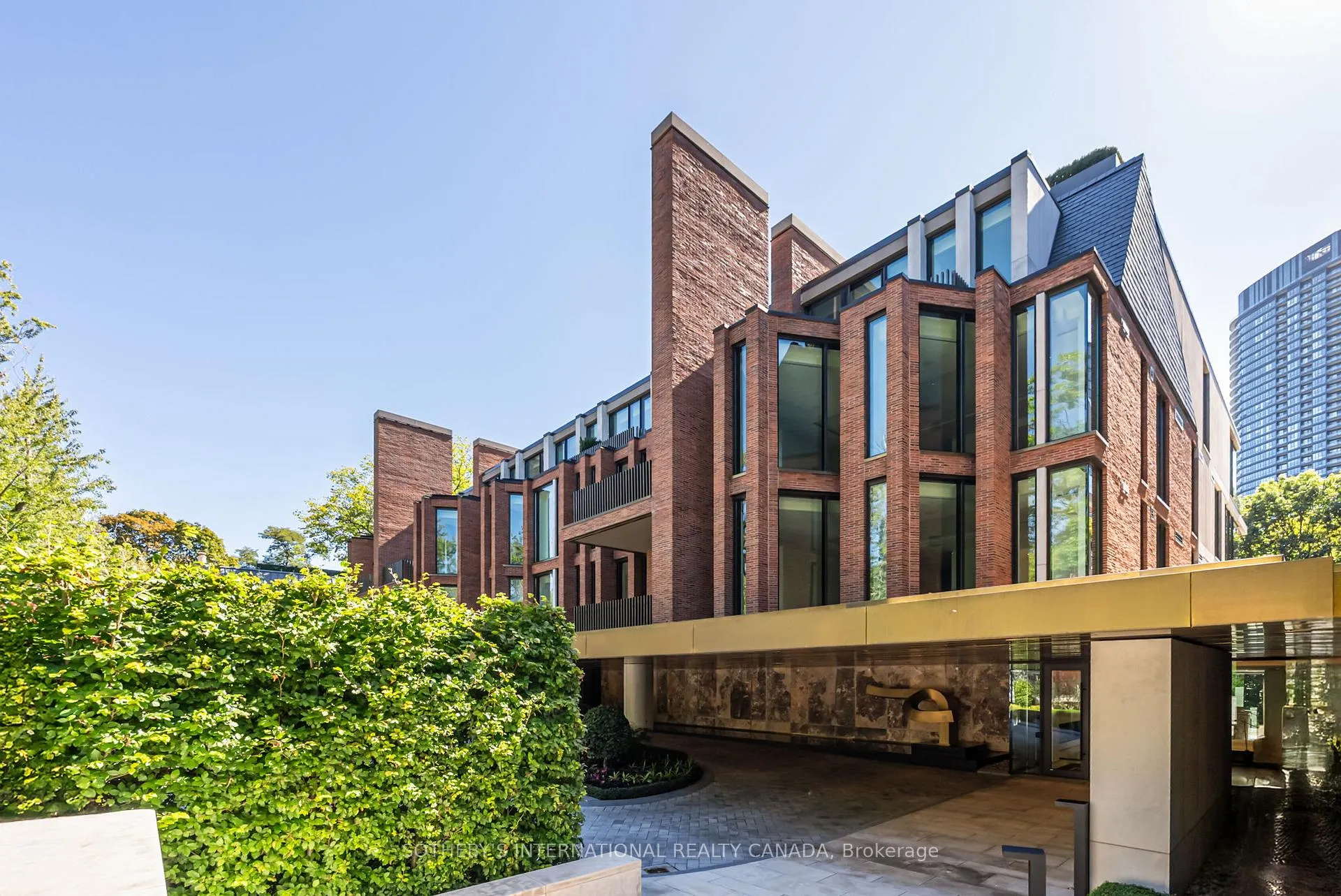 Front of Unit 104, 7 Dale Avenue