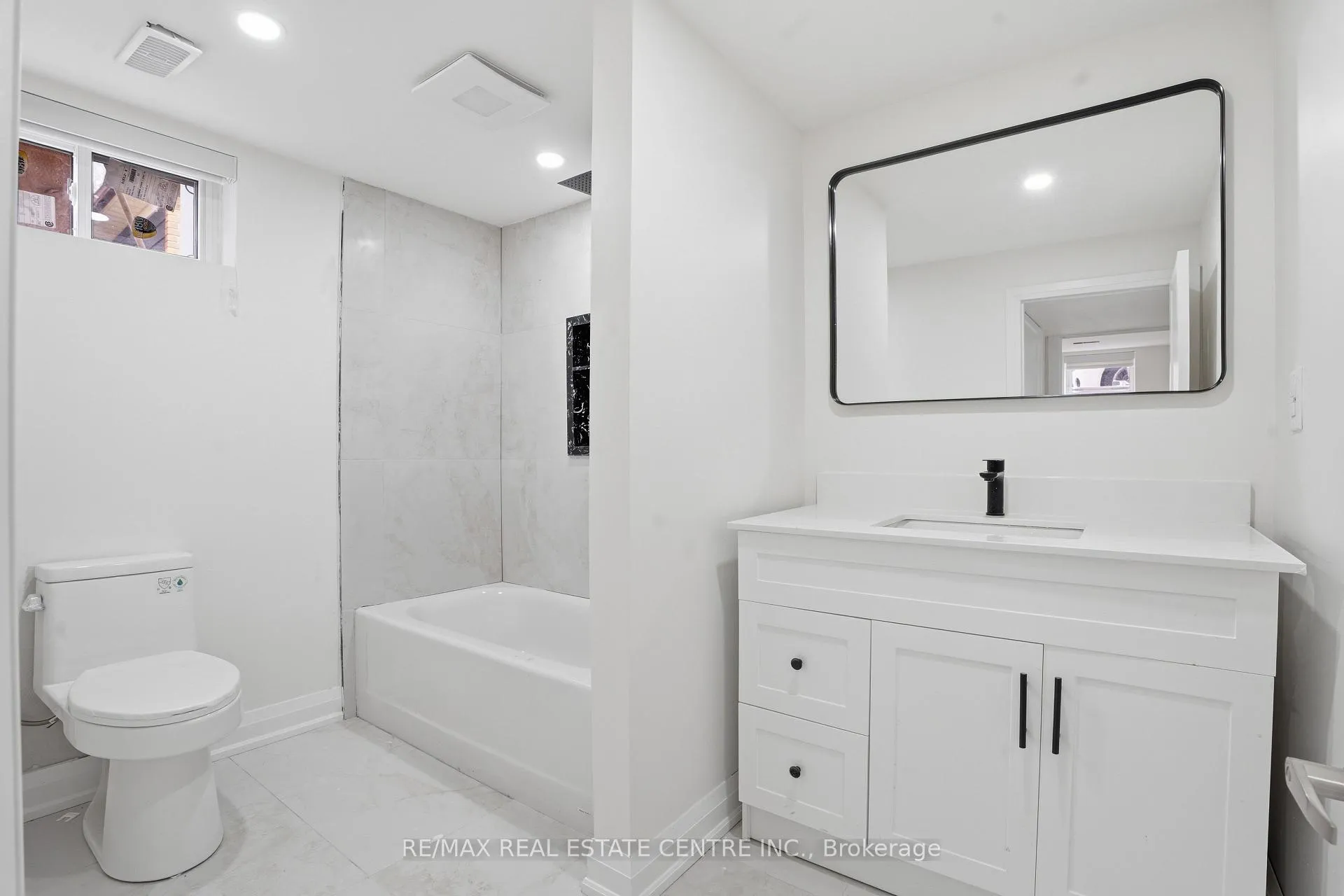 Photo 32 of 6183 Johnson Drive, Niagara Falls, Church's Lane — HOMEH